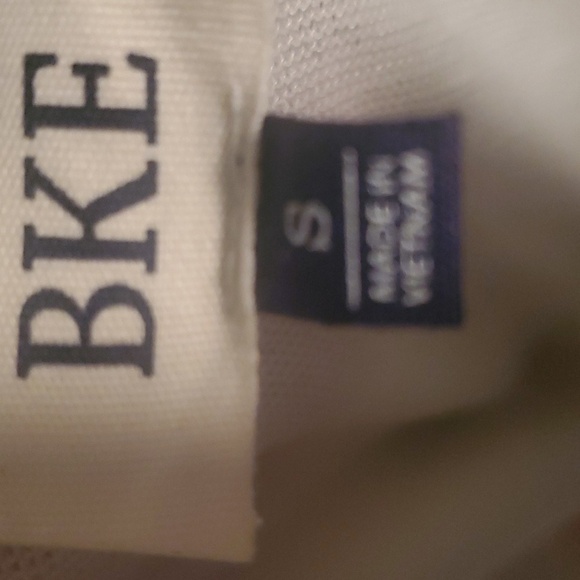 BKE short sleeved tee shirt open back slub knit, size small - Picture 11 of 12